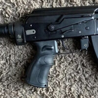 Тактическая рукоять АК с отсеком для хранения батареи (GT10) 6